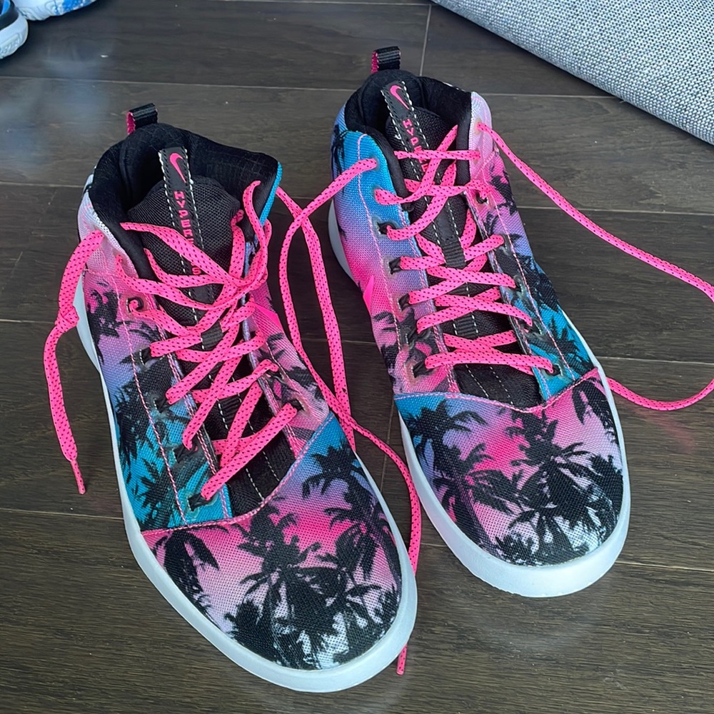 Nike palm tree sneakers mens size 10.5